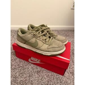 Nike dunk low “Nuetral olive”